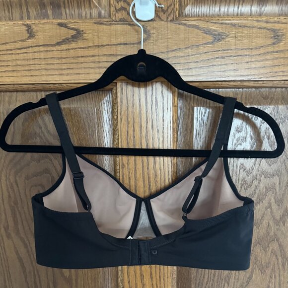 Chantelle Seamless Unlined Minimizer Bra - 36DD - Picture 2 of 6